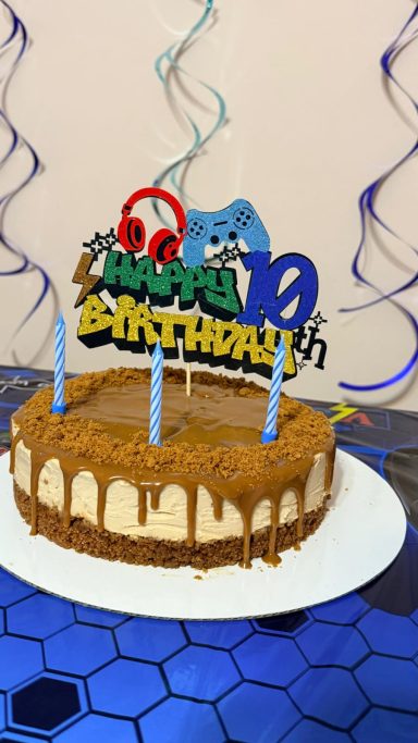 Biscoff drip cake