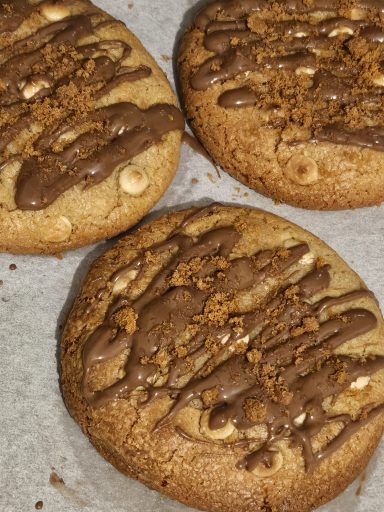 Biscoff stuffed cookies